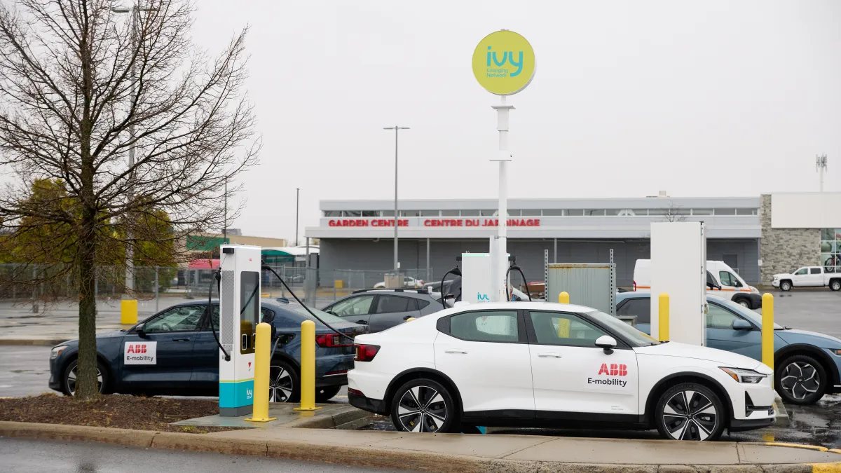 ABB E-mobility Ivy Charging C50 image4