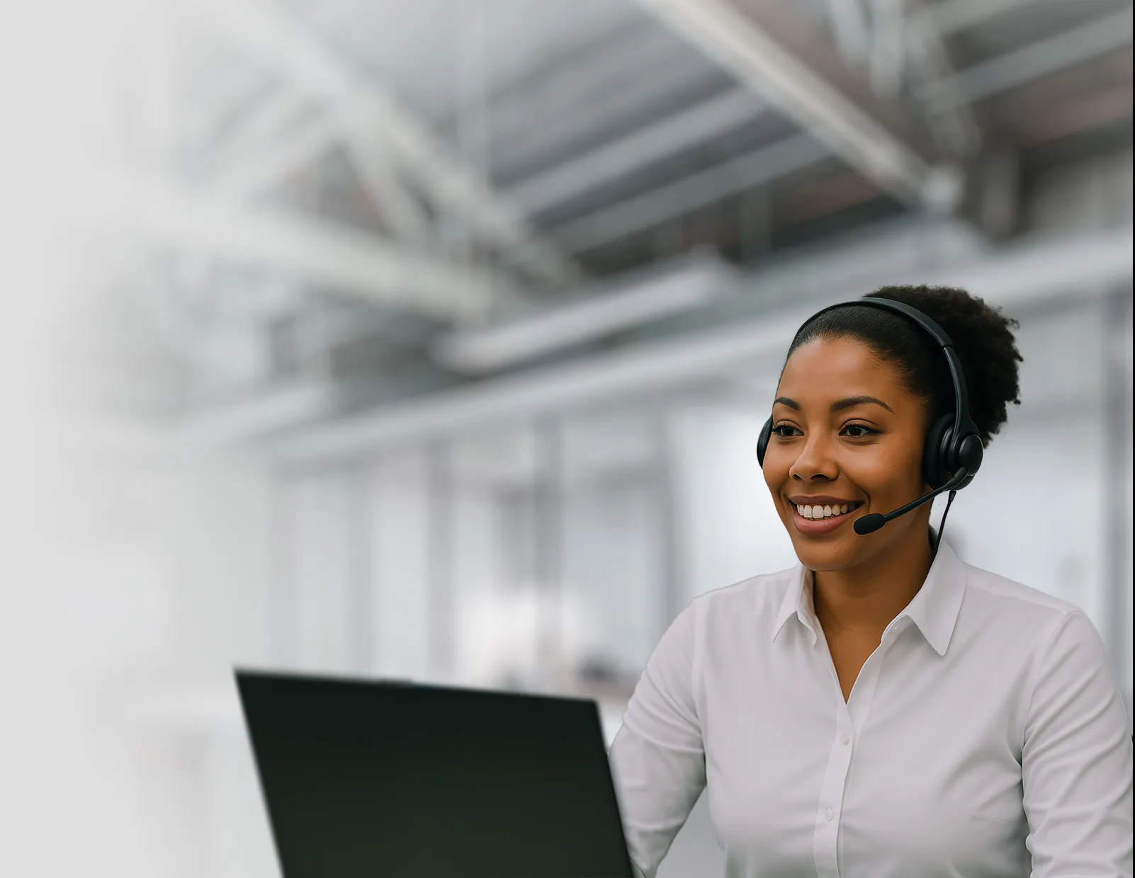 ABB E-mobility employee working in a customer service call center